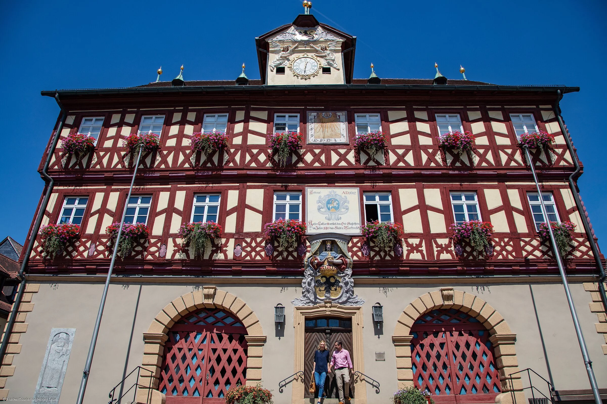 Stadtimpressionen mit Adam-Riese-Rathaus