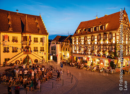 Abendstimmung auf dem Marktplatz (Volkach/Fränkisches Weinland)