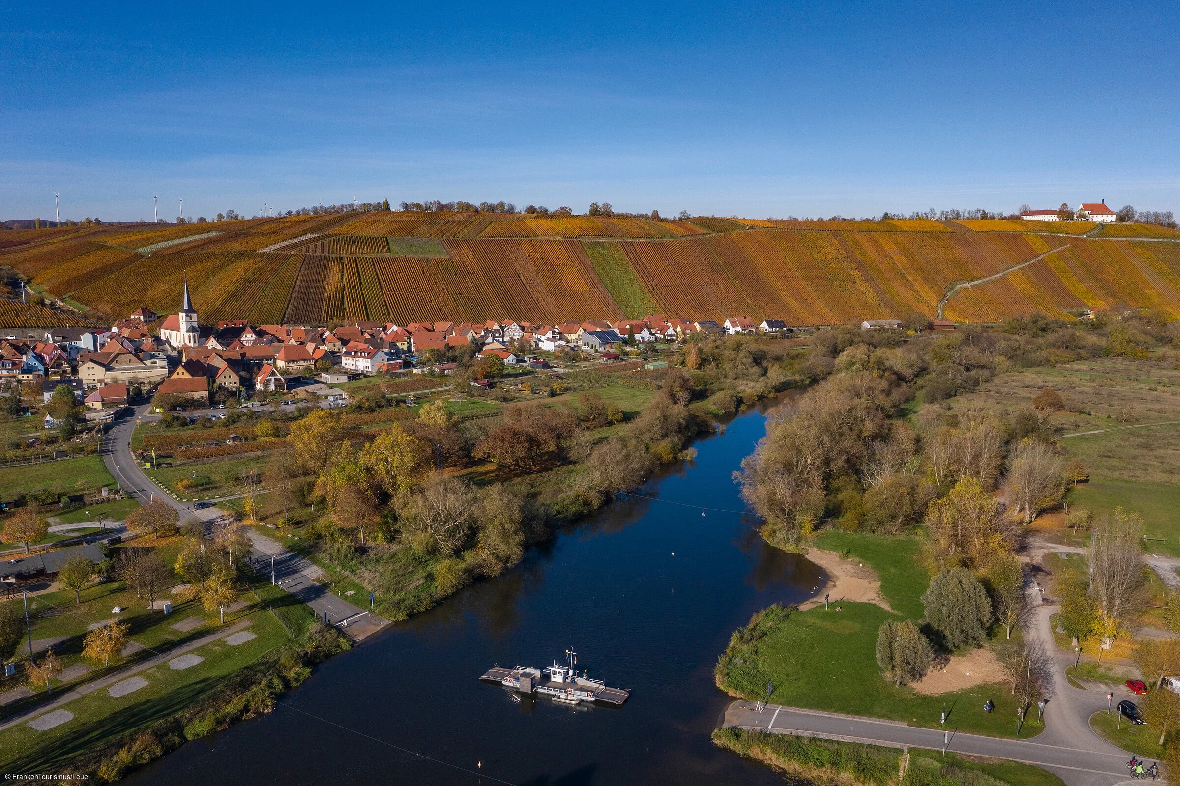 Mainfähre zwischen Nordheim a.Main und Escherndorf