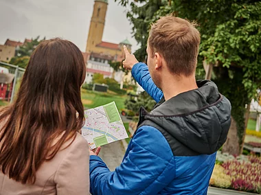 Rundweg durch die Gärtnerstadt mit Blick auf St. Otto