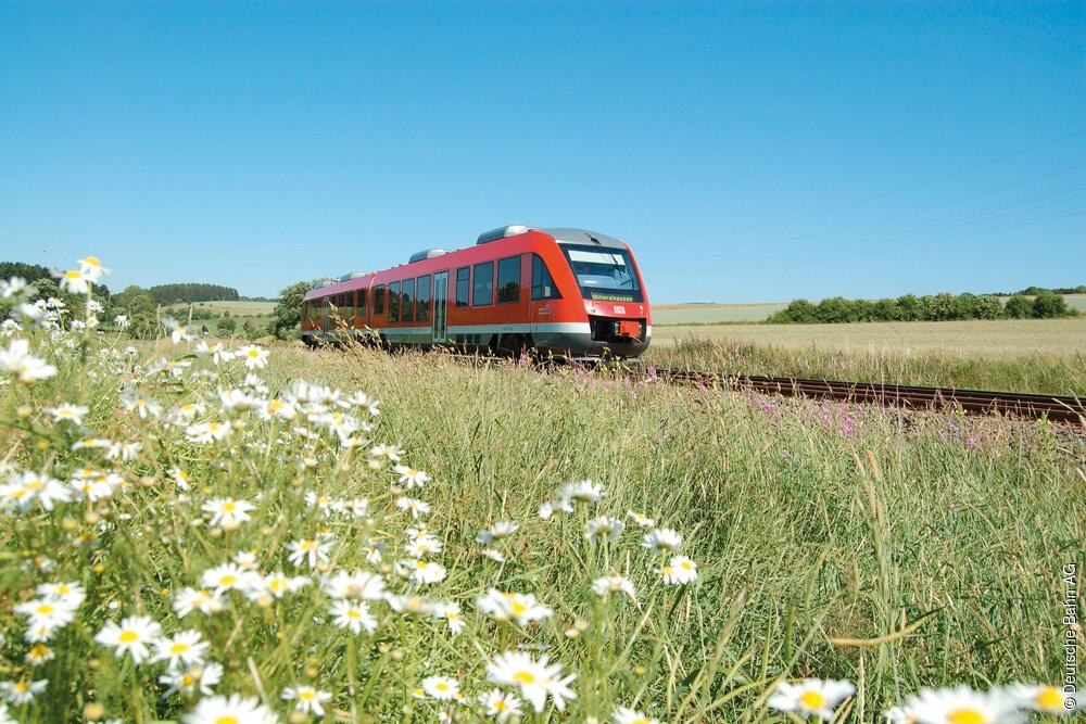 RegionalBahn (RB) mit Dieseltriebwagen Baureihe 642 zwischen Göttingen und Nordhausen bei Bad SachsaNutzungsrecht: Frei